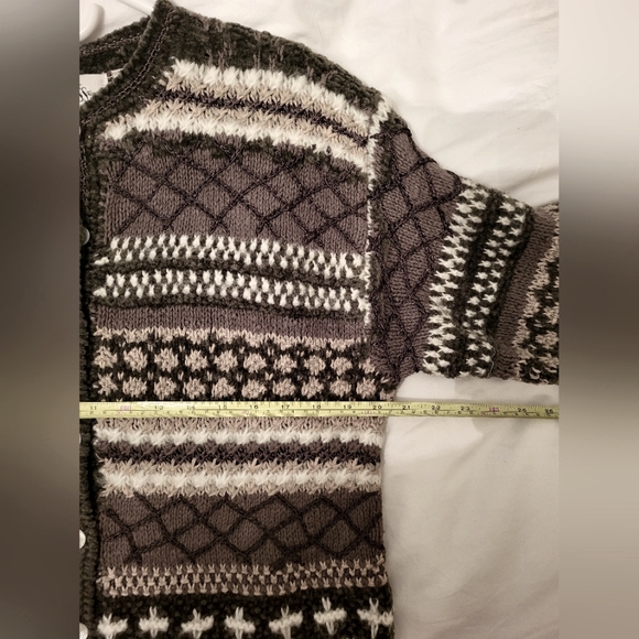 B.MOSS button up sweater - Picture 5 of 5